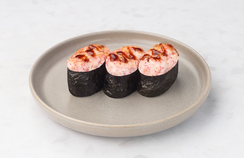 Суши, запечённые под сырным соусом лосось (3 шт.)